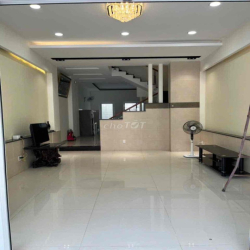 Cho thuê nhà MTNB khu Tên Lửa , DT 4,5x20 có nội thất . Giá 26tr