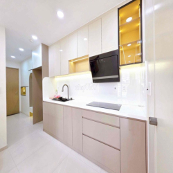 Căn Hộ 1PN/1PK Ban công Rộng 50m2 ngay Sân Bay - CV Gia Định.