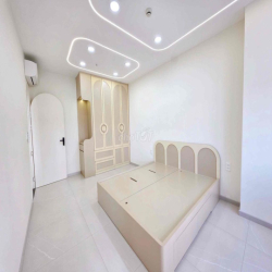 Căn Hộ 1PN/1PK Ban công Rộng 50m2 ngay Sân Bay - CV Gia Định.