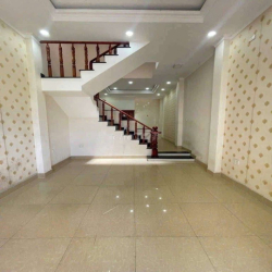 NHÀ ĐẸP 1T2L 4PN 3WC ĐƯỜNG 11 TRƯỜNG THỌ, GẦN CHỢ THỦ ĐỨC