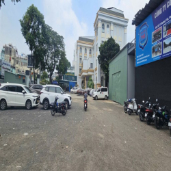 CHO THUÊ KHO 300m2 MẶT TIỀN ĐƯỜNG NGUYỄN KIỆM