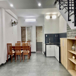 Cho Thuê Nhà Thạnh Lộc 17, Quận 12 DT 150m2 1Trệt 2Lầu 3Pn 3Wc Hẻm Ôtô