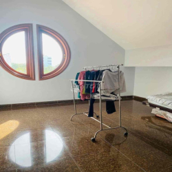 Cho thuê Biệt Thự 3 tầng Nội Thất Gỗ cao cấp,MT đường Ph Trường Thọ