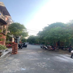 Mặt Bằng 220m Đường số 25 hiệp bình chánh 13,5 triệu/tháng