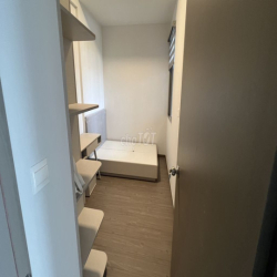 Cho thuê căn hộ có nội thất, Giá thuê 7 triệu, tầng cao hứơng mát.