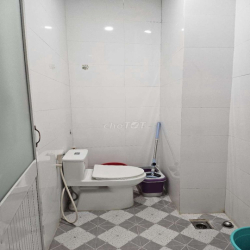 NHÀ BÁN ĐƯỜNG LÊ MINH NGƯƠN (GẦN NHÀ THUỐC PHI PHỤNG )