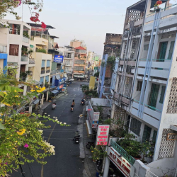 NHÀ BÁN ĐƯỜNG LÊ MINH NGƯƠN (GẦN NHÀ THUỐC PHI PHỤNG )