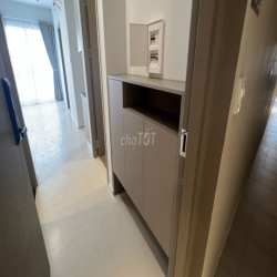 Cho thuê căn hộ có nội thất, Giá thuê 7 triệu, tầng cao hứơng mát.