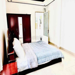 nhà 3 PHÒNG NGủ 4x10 nam kỳ khởi nghĩa. đủ nội thất