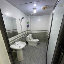 Phòng 3.5 tr Trịnh Văn Bô Gần FPT Polytechnec- Khép Kín  - Thang Máy