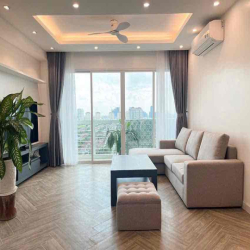 chung cư E1 154 m 3 ngủ rộng full đồ vào ở ngay
