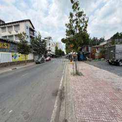 Cho thuê đất mặt tiền đường 600m2, xây dựng thoải mái, 18x35m