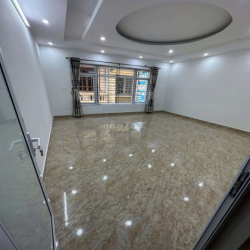 CHO THUÊ NHÀ NGUYÊN CĂN LÊ TRỌNG TẤN THANH XUÂN 70M2 5 TẦNG