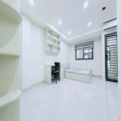 Bóc Tem CCMN 28m2 Full nội thất. ban công, máy giặt Đường Hoàng Mai