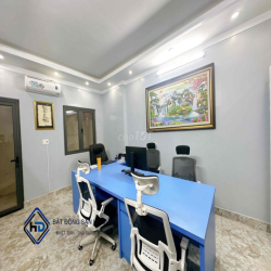 Văn phòng mặt tiền đường Lê Thị Riêng giờ giấc tự do