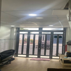 Chính Chủ cho thuê nhà mặt tiền, đầy đủ nội thất, thích hợp KD & ở lại