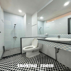 1 PHÒNG NGỦ 40M2 - VIEW KÍNH THOÁNG MÁT , THANG MÁY NGAY LUỸ BÁN BÍCH