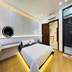 💟 cho thuê nhà phố NC full nội thất mới kd spa ok quang trung p8