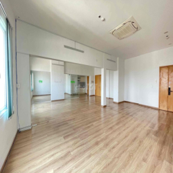 VĂN PHÒNG Ở lại được Cao Thắng Q10 , 30- 200m2 (giá từ 9tr - 35tr/th)