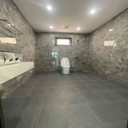 Bán gấp nhà 5 tầng Ngãi Cầu An Khánh, Sát Đường 72 ô tô đỗ cổng.