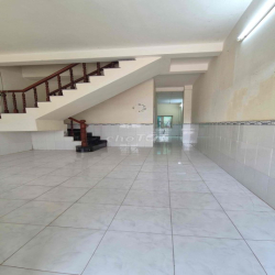 Nhà lầu Rộng Rãi Thuộc kdc Hoàng Quân gần Đh Tây Đô và trường FPT CTho