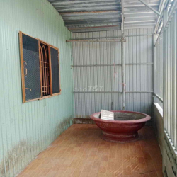 Cho thuê nhà nguyên căn, 2 phòng ngủ, 1 nhà vệ sinh, bếp, phòng khách