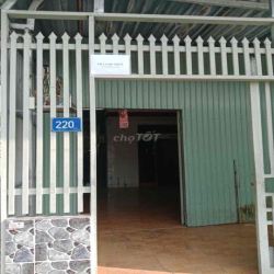 Cho thuê nhà nguyên căn, 2 phòng ngủ, 1 nhà vệ sinh, bếp, phòng khách