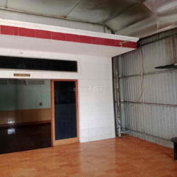 Cho thuê nhà nguyên căn, 2 phòng ngủ, 1 nhà vệ sinh, bếp, phòng khách