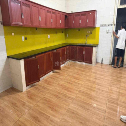 Nhà MT KD khu Tên Lửa 4x20,3.5 tấm,4 phòng nhà đẹp sạch sẽ