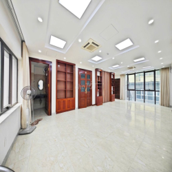 Cho thuê sàn văn phòng Thái Hà 75m2 14tr thoáng trước sau mặt tiền 5m