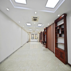 Cho thuê sàn văn phòng Thái Hà 75m2 14tr thoáng trước sau mặt tiền 5m