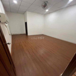 11 Triệu 🏡Cho Thuê Nhà Nguyên Căn Khu cư xá Phú Bình Q11 Dt: 4x16m 1 l