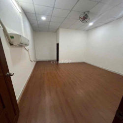11 Triệu 🏡Cho Thuê Nhà Nguyên Căn Khu cư xá Phú Bình Q11 Dt: 4x16m 1 l