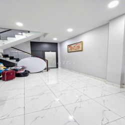 Cho thuê căn hộ trệt 50m2 full nội thất Đặng Thùy Trâm, p13 Bình Thạnh