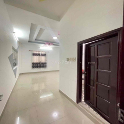 Nhà lầu mới 3 phòng 3 máy lạnh KDC Hồng Phát