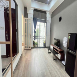 căn hộ như hình 55m2 đường cmt8, full nội thất