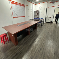 Văn phòng KDT VẠn Phúc city 65m2m giá 8.5tr full nội thất