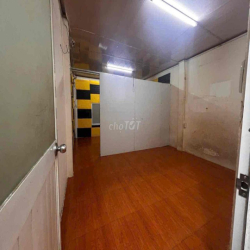 Nhà Nguyên Căn - 100m2 Sàn - Hẻm xe tải kinh doanh được - 11tr/tg