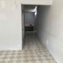 cho thuê nhà nguyên căn lâu dài hẻm 44 CMT8