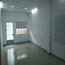 Nhà Tiện Kinh Doanh gần Lotte Lê Đại Hành