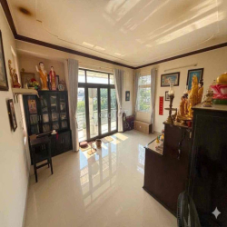 CHÍNH CHỦ CHO THUÊ BIỆT THỰ SÂN VƯỜN  ĐẸP LUNG LINH – TRUNG TÂM PHƯỜNG