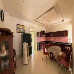 CHÍNH CHỦ CHO THUÊ BIỆT THỰ SÂN VƯỜN  ĐẸP LUNG LINH – TRUNG TÂM PHƯỜNG