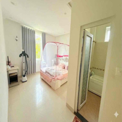 CHÍNH CHỦ CHO THUÊ BIỆT THỰ SÂN VƯỜN  ĐẸP LUNG LINH – TRUNG TÂM PHƯỜNG