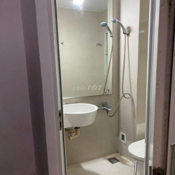 Cho thuê nhà nguyên căn hẻm xe hơi đường CMT8 quận 10, chợ Hòa Hưng