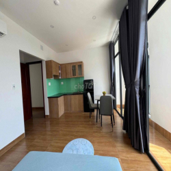 CHO THUÊ CĂN HỘ STUDIO BAN CÔNG TO-Full nội thất-Ngay gần Sala