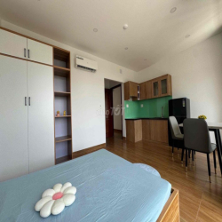 CHO THUÊ CĂN HỘ STUDIO BAN CÔNG TO-Full nội thất-Ngay gần Sala