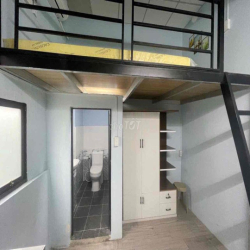 Phòng duplex cửa sổ thoáng mát