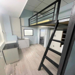 Phòng duplex cửa sổ thoáng mát