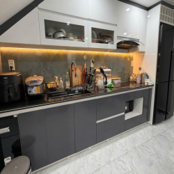 Bán nhà phố Nguyễn Công Hòa