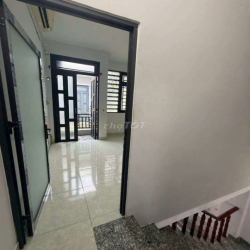 Kho Nhà Chính 4x9 1lầu 2pn 1wc 1Máy Lạnh 